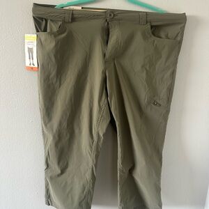 Eddie Bauer Green Capris Outdoor Performance